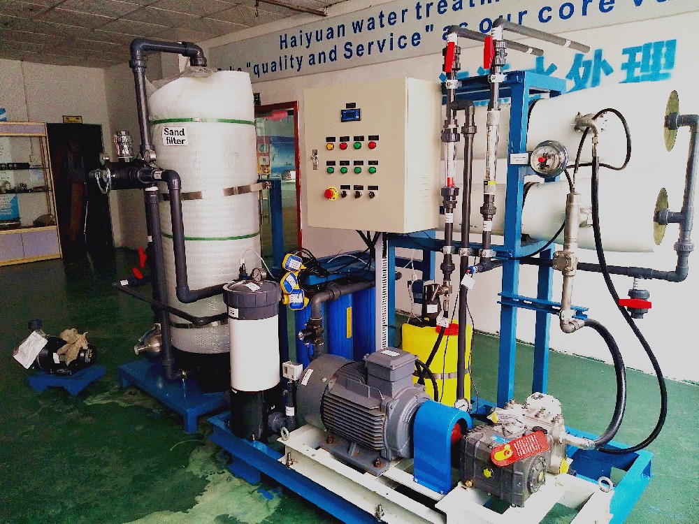 Marine water maker for boat